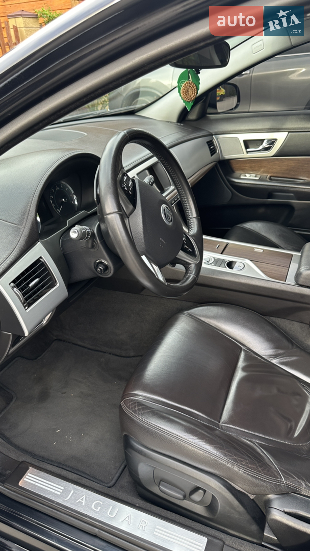 2013 Jaguar XF - мініатюра 30