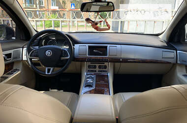 Седан Jaguar XF 2013 в Києві