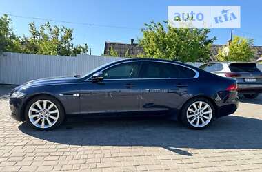 Седан Jaguar XF 2016 в Кривому Розі