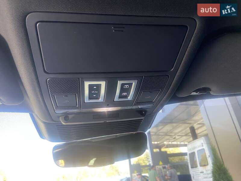 Седан Jaguar XF 2021 в Тернополе