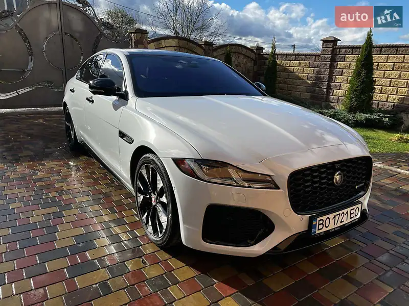 Jaguar XF