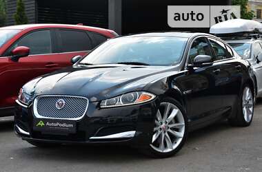 Седан Jaguar XF 2015 в Киеве