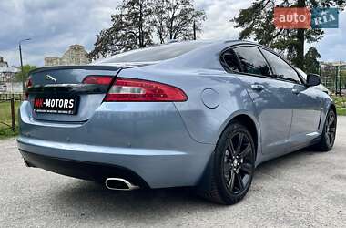 Седан Jaguar XF 2008 в 