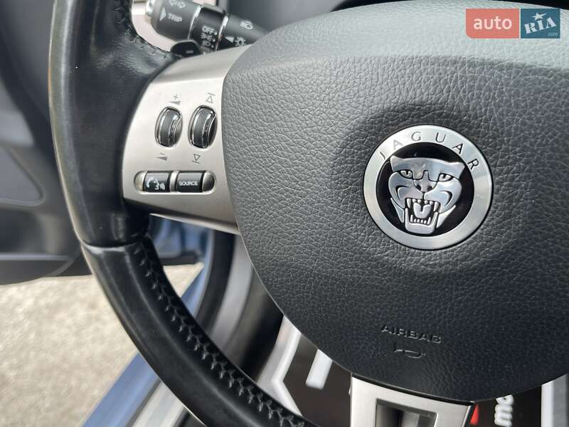 Седан Jaguar XF 2008 в Києві