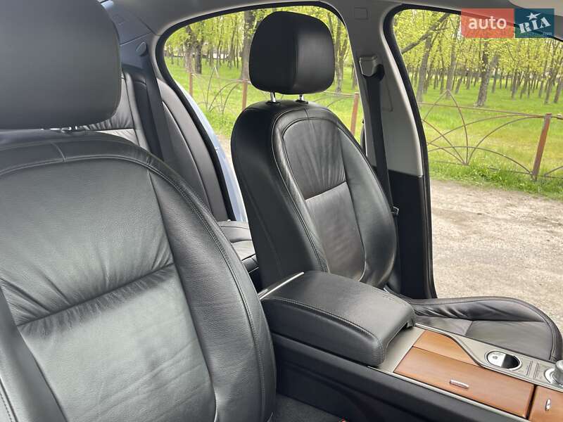 Седан Jaguar XF 2008 в Києві