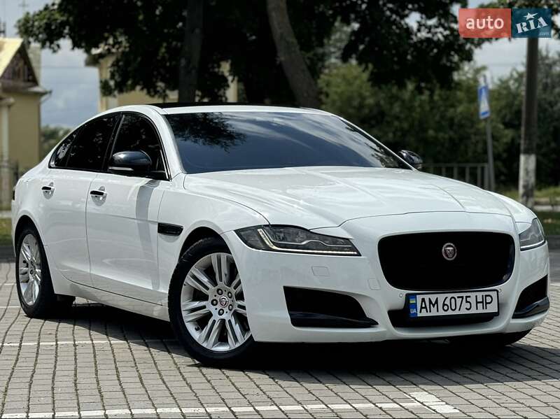 Седан Jaguar XF 2016 в Коломые фото 22 Седан Jaguar XF 2016 в Коломые