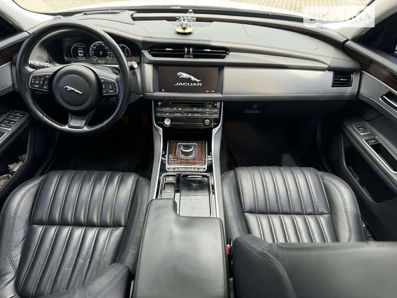 Седан Jaguar XF 2016 в Коломые фото 35 Седан Jaguar XF 2016 в Коломые