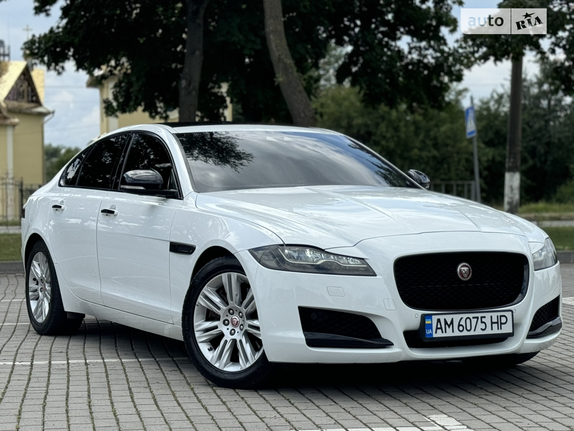 2016 Jaguar XF - мініатюра 47