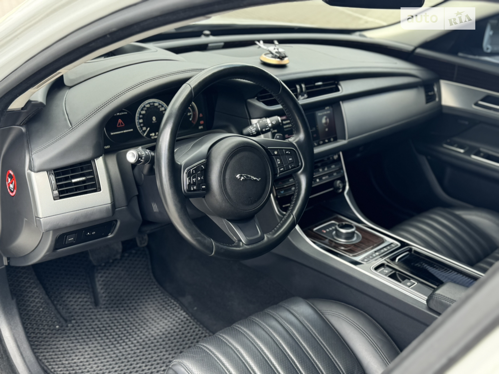 2016 Jaguar XF - мініатюра 46