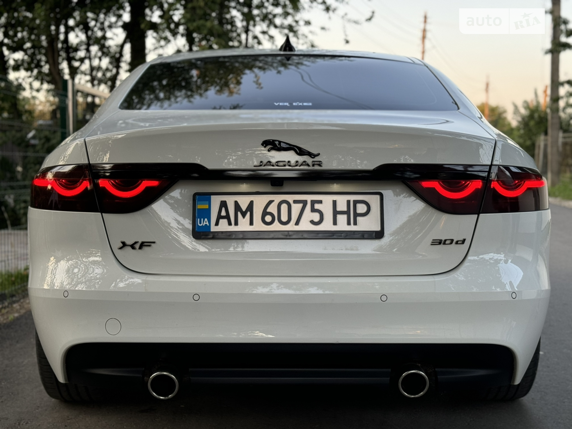 2016 Jaguar XF - мініатюра 8