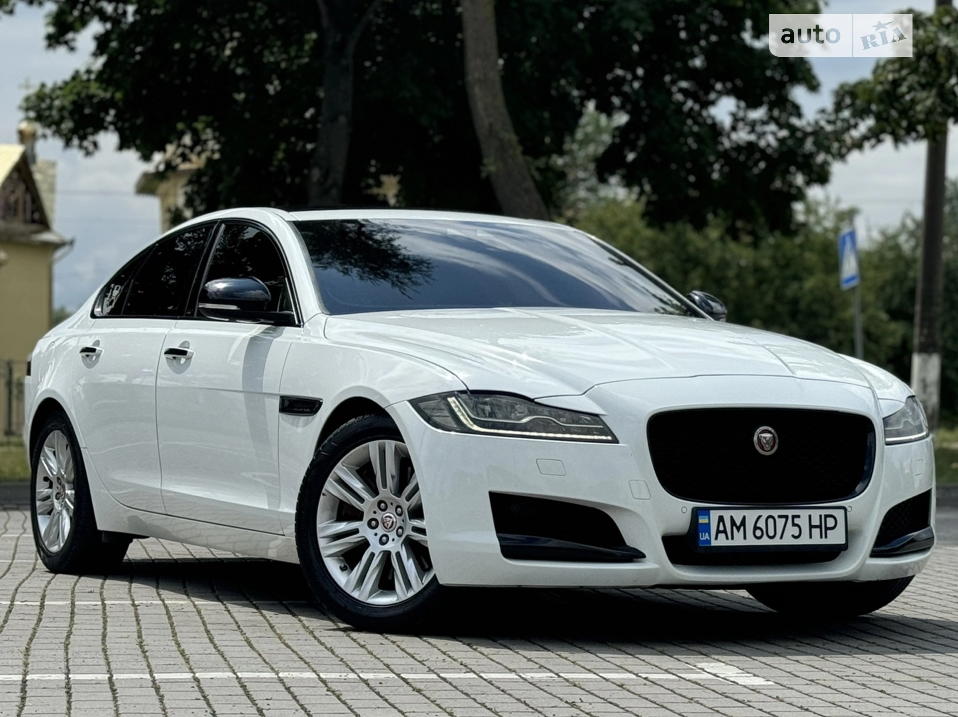 2016 Jaguar XF - мініатюра 72