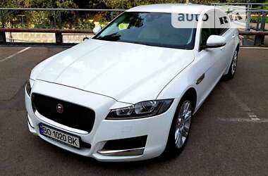 Седан Jaguar XF 2016 в Житомирі