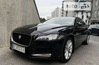 Седан Jaguar XF 2017 в Львове