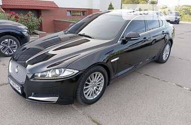 Седан Jaguar XF 2013 в Львове