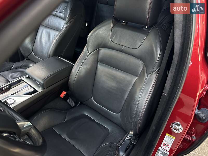 Седан Jaguar XF 2015 в Киеве