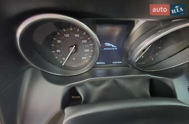 Седан Jaguar XF 2016 в 