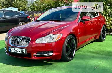 Седан Jaguar XF 2012 в Одесі