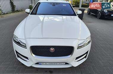 Седан Jaguar XF 2016 в 