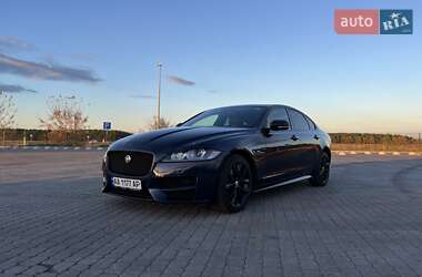 Седан Jaguar XF 2016 в Киеве