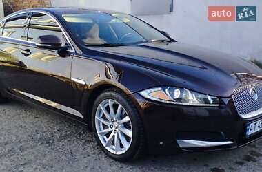 Седан Jaguar XF 2012 в Калуші