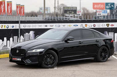 Седан Jaguar XF 2021 в Киеве