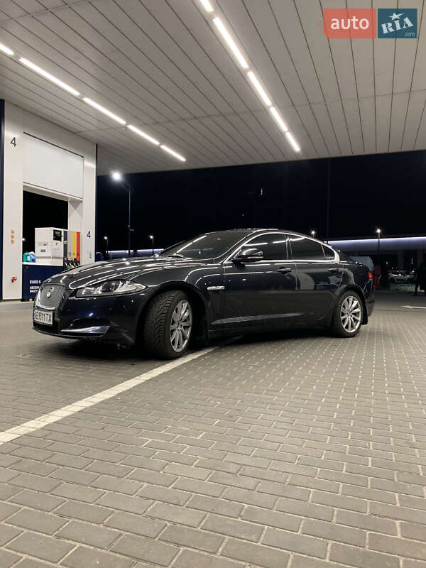 Седан Jaguar XF 2012 в Днепре