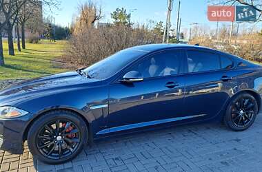 Седан Jaguar XF 2013 в Дніпрі