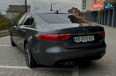 Седан Jaguar XF 2016 в Вінниці