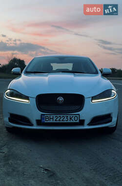 Седан Jaguar XF 2014 в Одесі