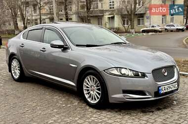 Седан Jaguar XF 2015 в Харкові