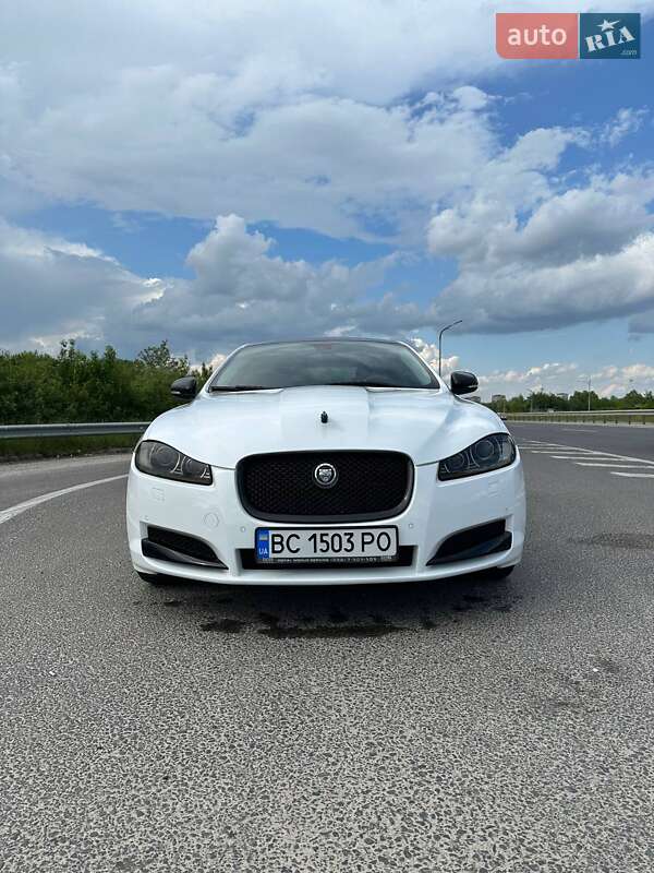 Седан Jaguar XF 2013 в Львові фото Седан Jaguar XF 2013 в Львові