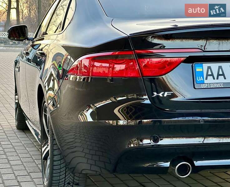 Седан Jaguar XF 2016 в Києві
