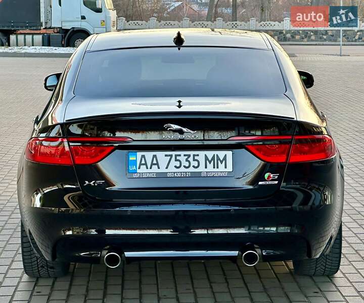 Седан Jaguar XF 2016 в Києві