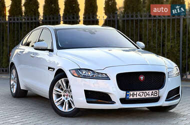 Седан Jaguar XF 2015 в Одессе