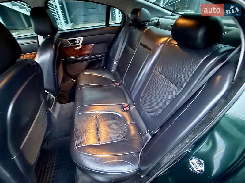 Седан Jaguar XF 2009 в Одессе