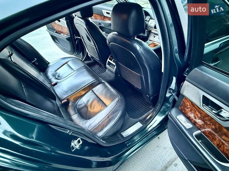 Седан Jaguar XF 2009 в Одессе