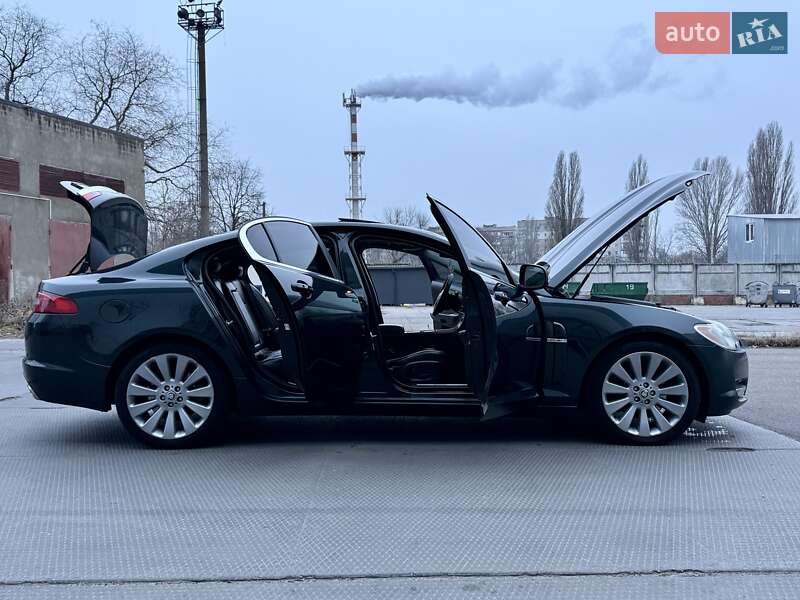 Седан Jaguar XF 2009 в Одессе
