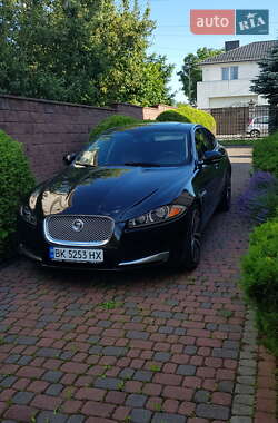 Седан Jaguar XF 2012 в Рівному