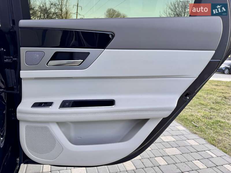 Седан Jaguar XF 2019 в Одессе