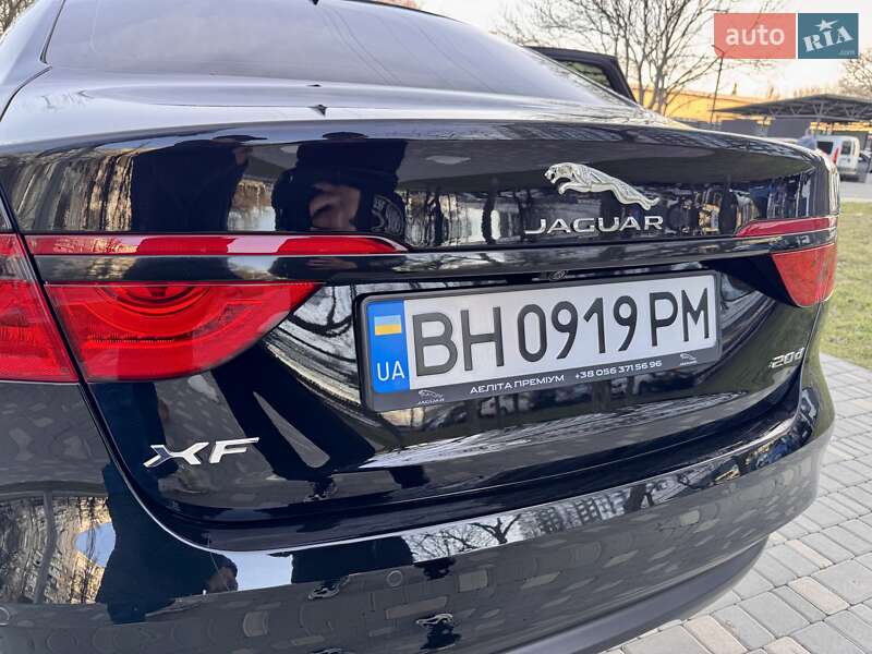 Седан Jaguar XF 2019 в Одессе