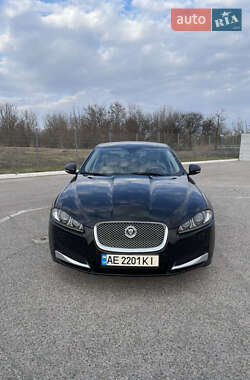 Седан Jaguar XF 2012 в 