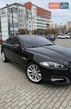 Седан Jaguar XF 2014 в 