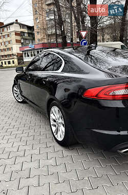 Седан Jaguar XF 2014 в 