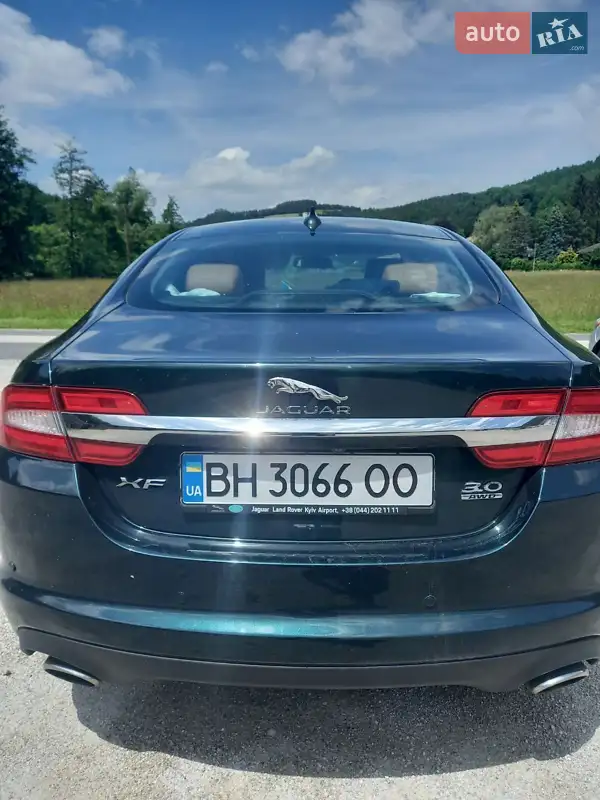 Jaguar XF 2015