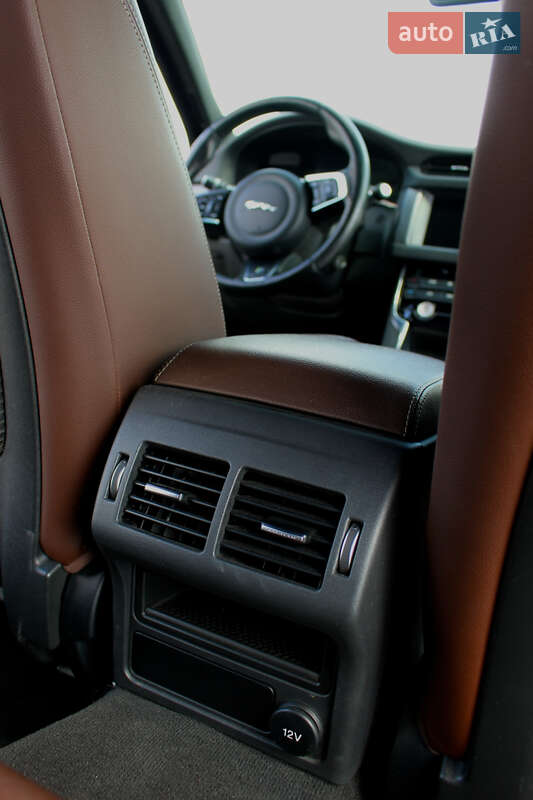 Седан Jaguar XF 2017 в Львові фото 25 Седан Jaguar XF 2017 в Львові