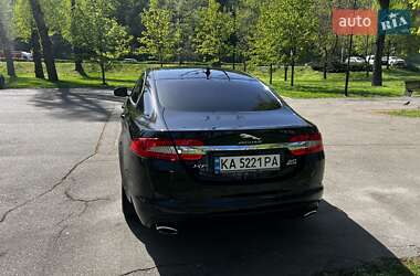 Седан Jaguar XF 2014 в 