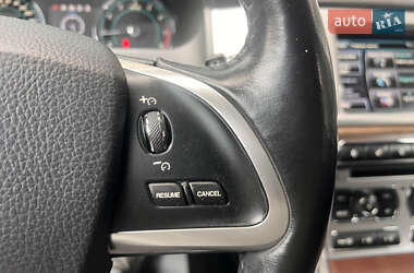 Седан Jaguar XF 2013 в 