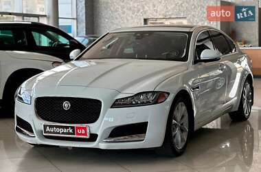 Седан Jaguar XF 2016 в Одесі