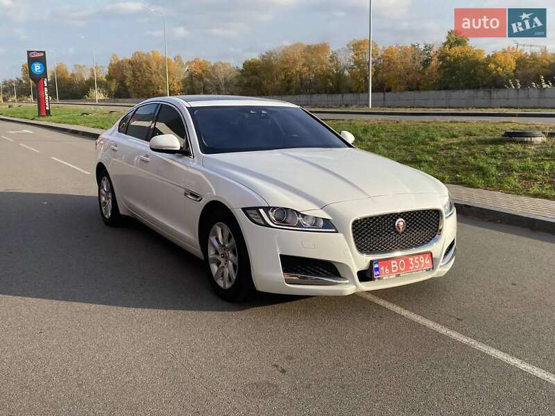 Jaguar XF 2016