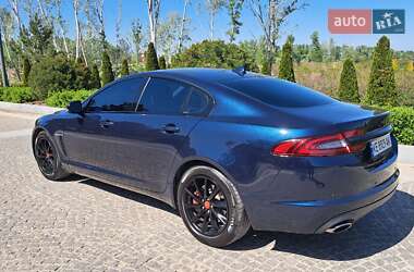 Седан Jaguar XF 2013 в 